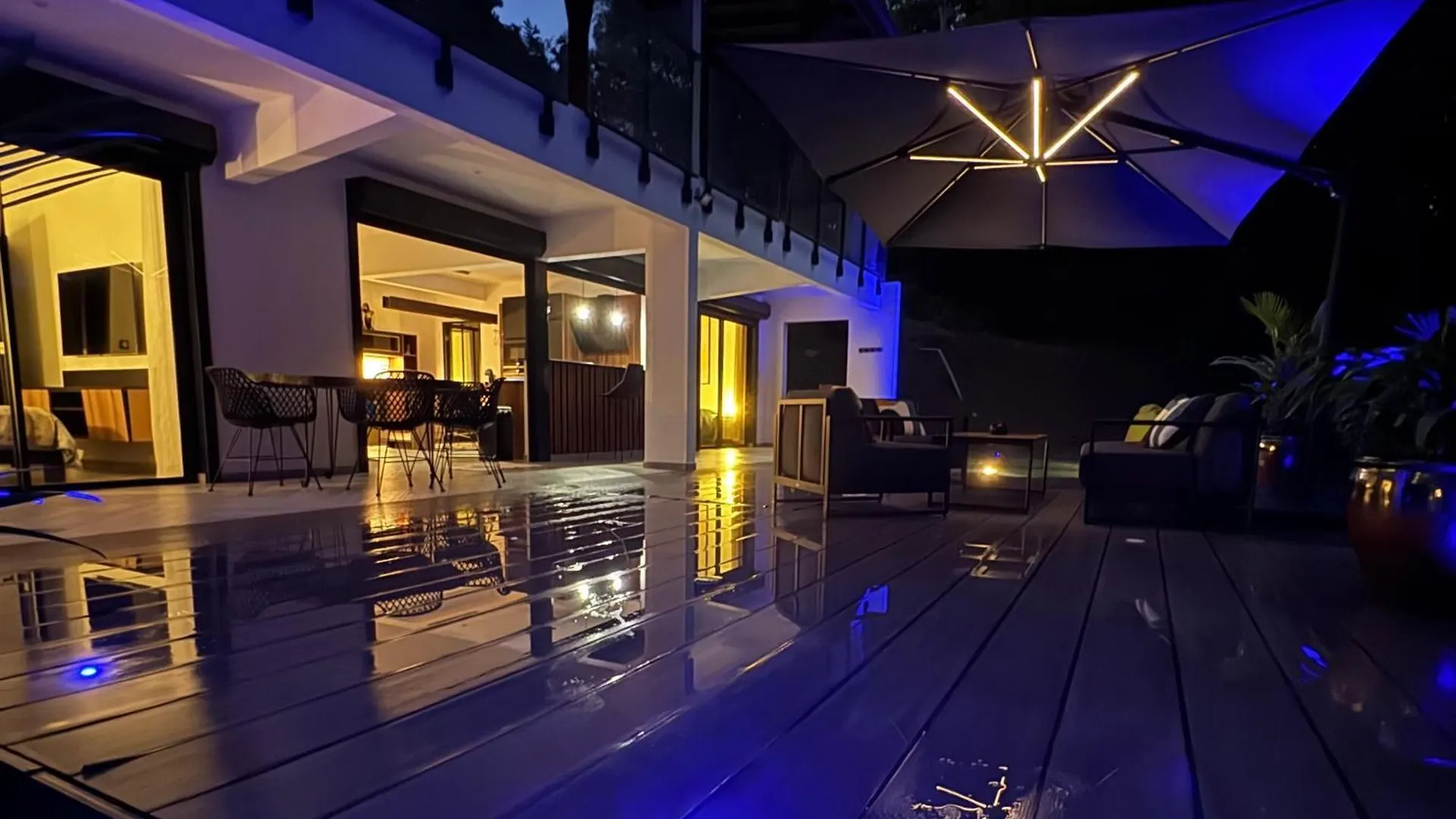 ヴィラ Chaya Lodge プティ・ブール